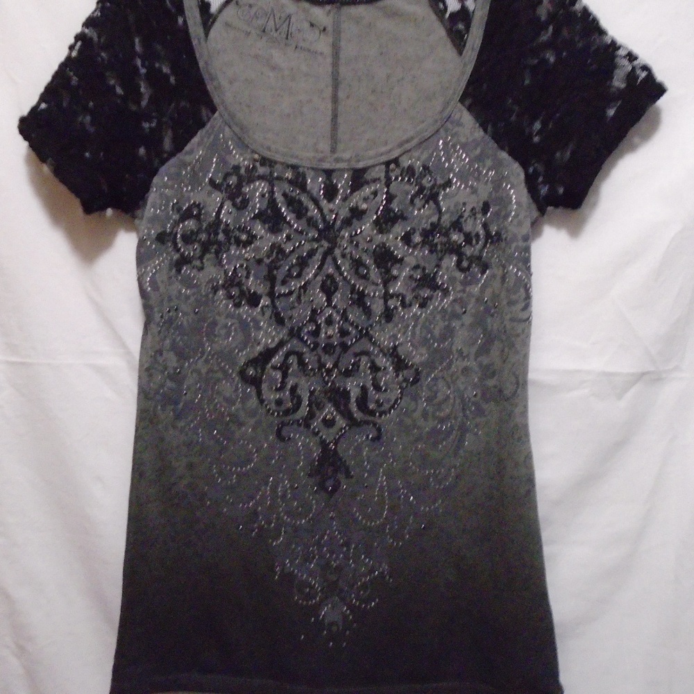 MAURICES T-SHIRT BLACK GRAY RHINESTONE LACE SZ:SM